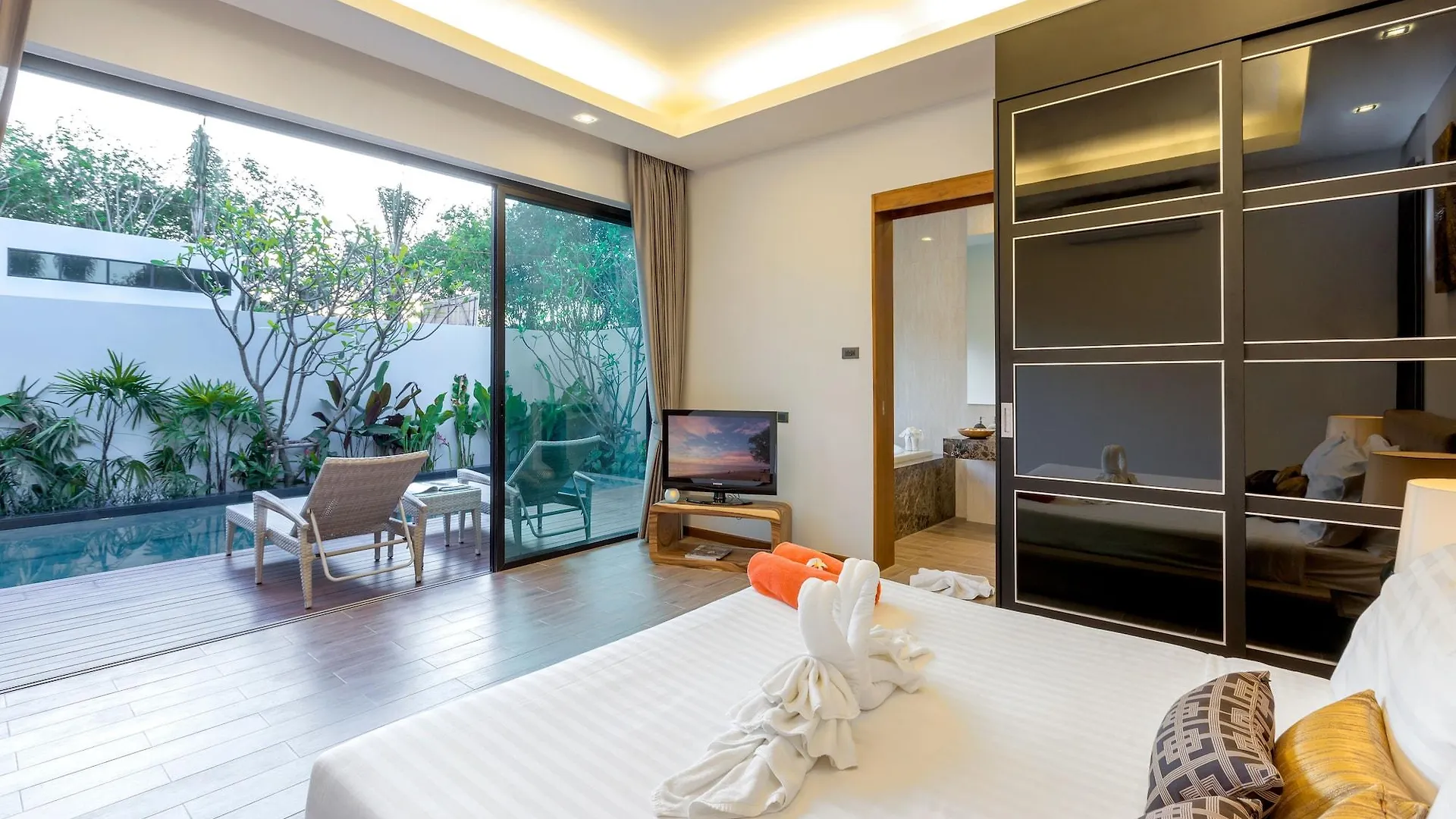 La Ville Phuket Pool Villa Nai Yang